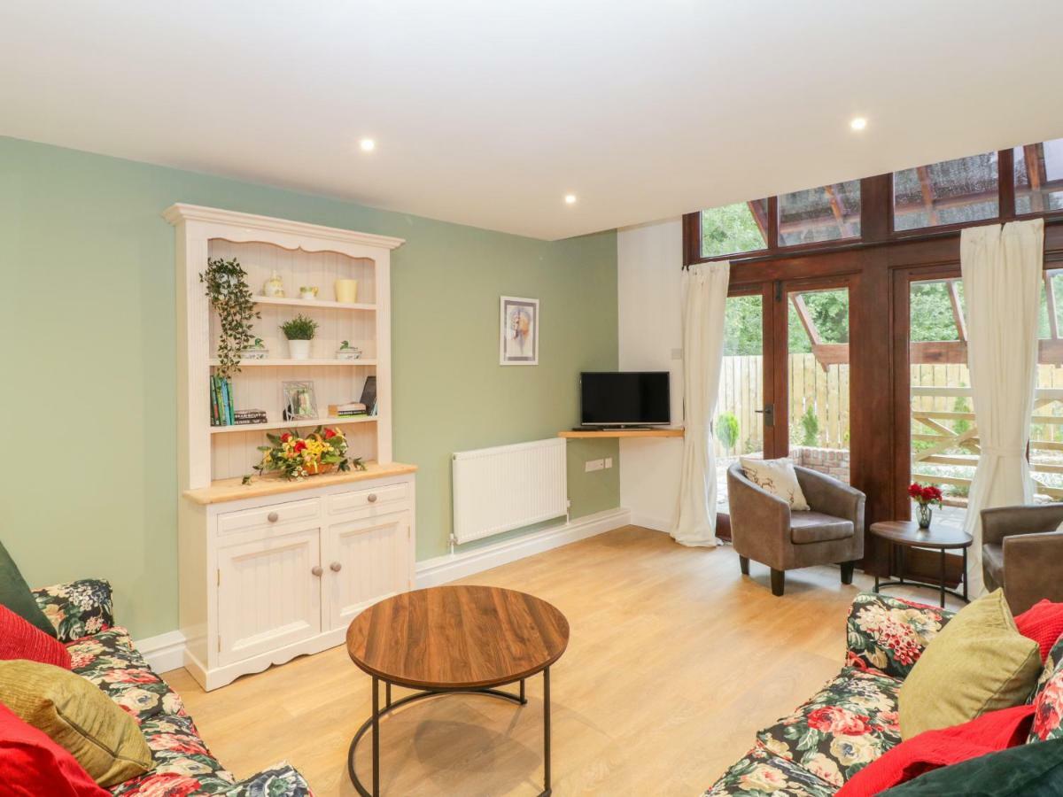Вилла The Forge Winscombe Экстерьер фото